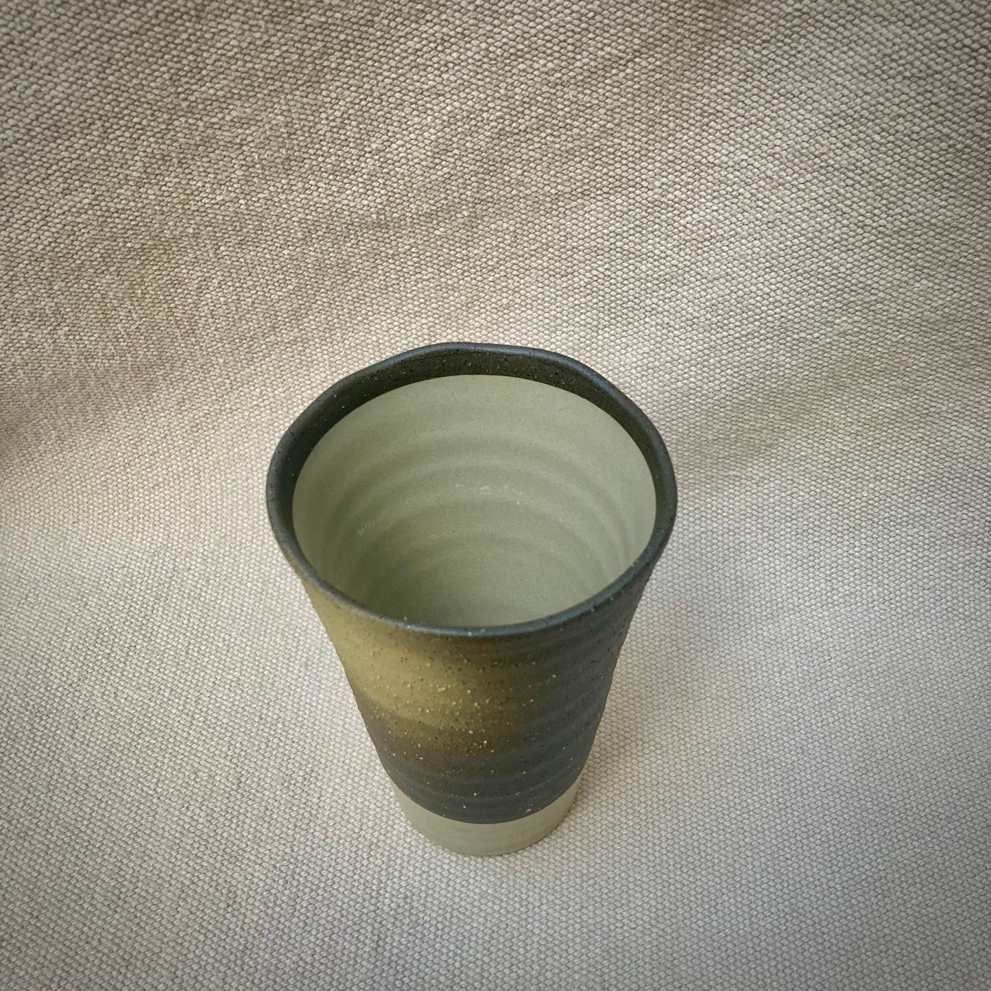 Ölglass i keramik grå-beige