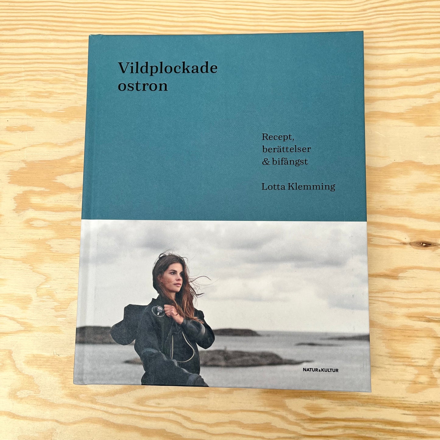 Bok - Vildplockade ostron - Lotta Klemming