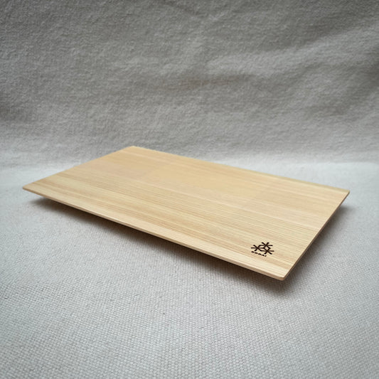 Serveringsfat för sushi av japansk ädelcypress "Kodai"